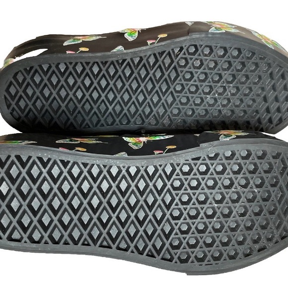 Vans NWOT! Women's Stackform Platform Black and Multicolor Butterflies Sneakers - Picture 4 of 7